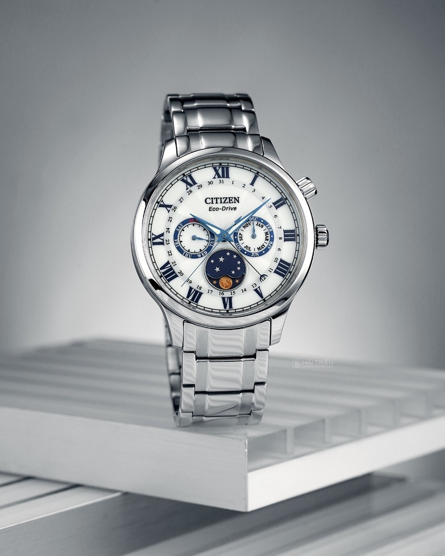 Kim thép xanh trên đồng hồ Citizen Calendrier Moonphase AP1050-81A