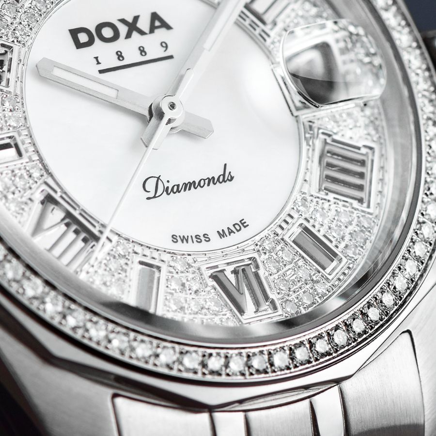 Doxa Noble trang bị mặt kính cyclops