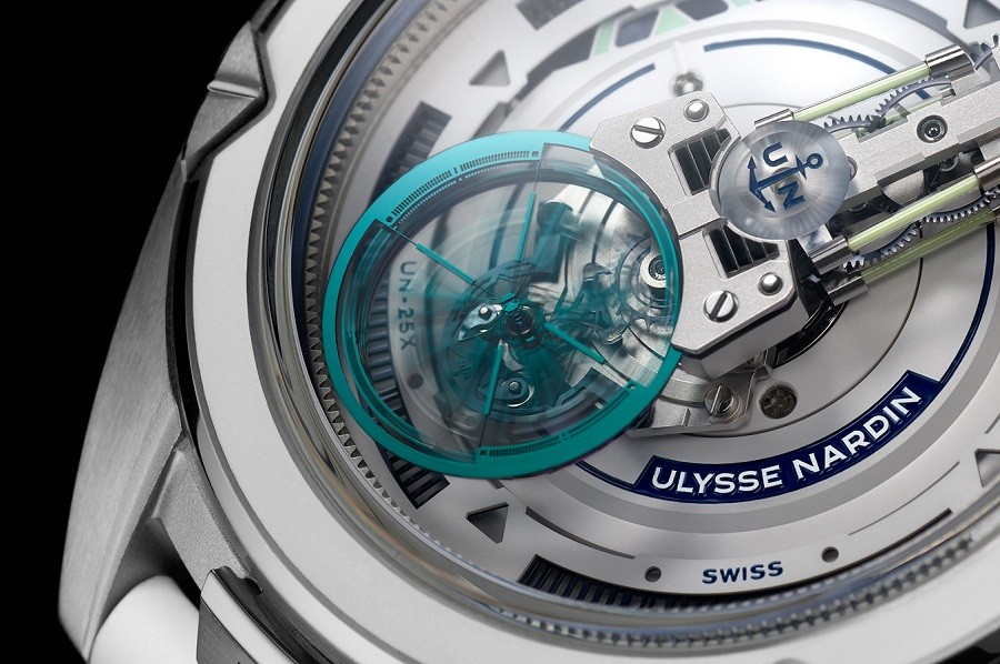Bộ dao động bằng SIlicon của Ulysse Nardin