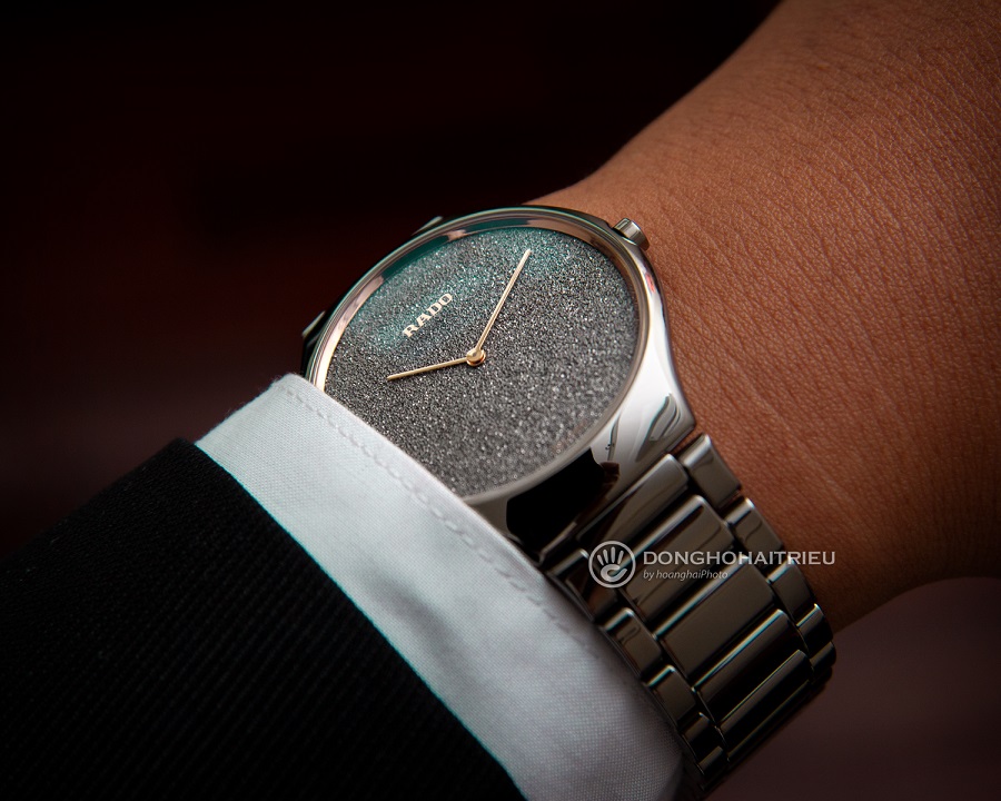 ng h Rado True Thinline R27010102 chinh hang 100