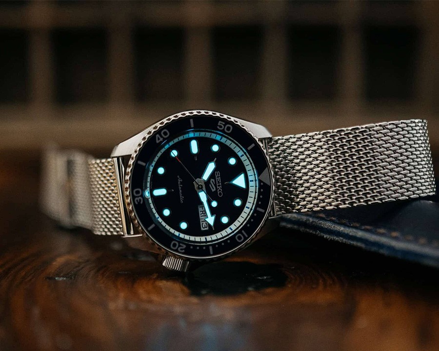 Dạ quang LumeBrite - độc quyền Seiko
