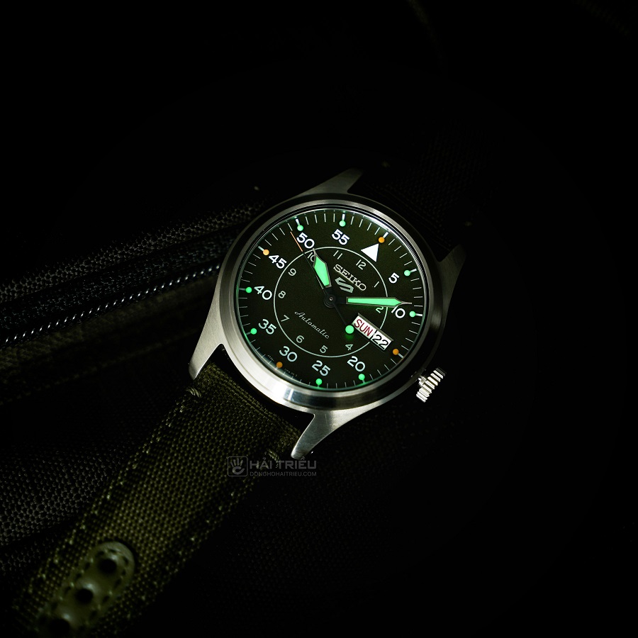 Dạ quang phát sáng trên Seiko SRPH29K1 - ảnh 5