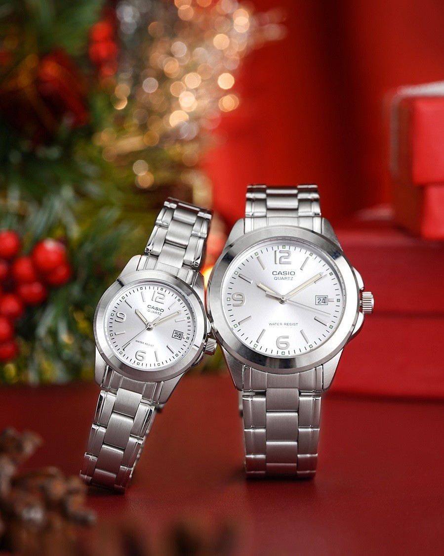 Đồng hồ Casio đôi với phiên bản dây kim loại