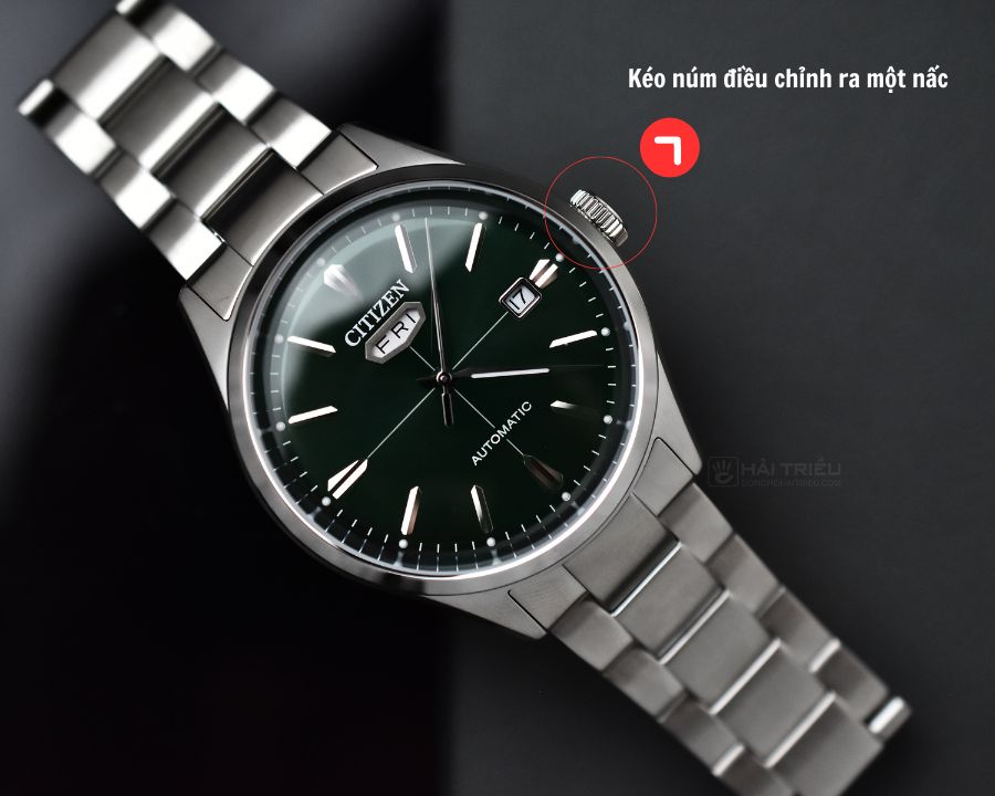 Cách chỉnh thứ Citizen Automatic C7 - ảnh 2