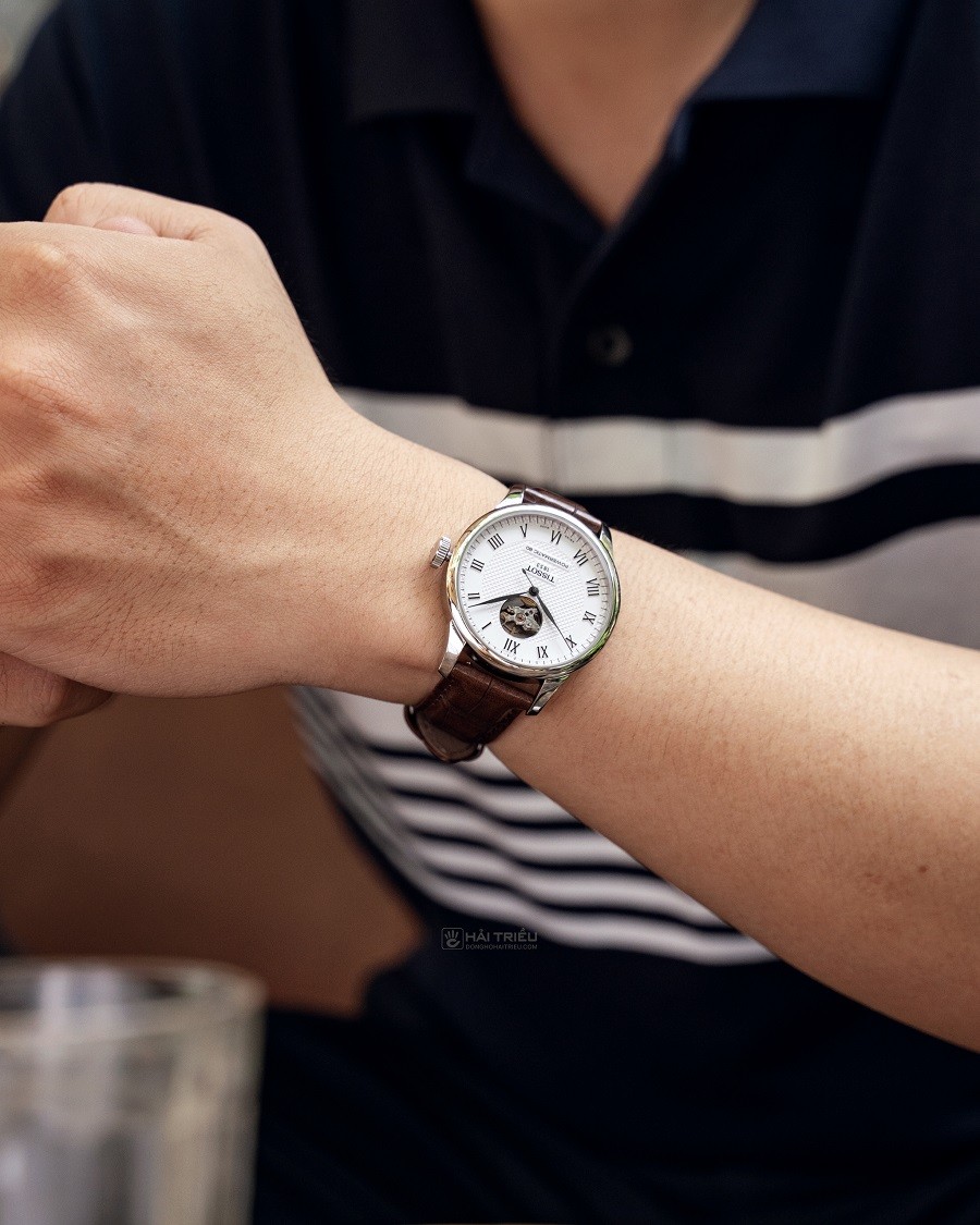Đeo đồng hồ Tissot úp hay ngửa? - ảnh 6