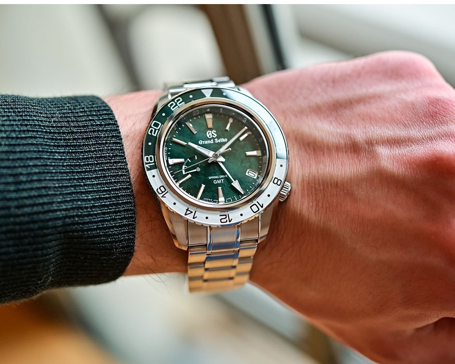 Grand Seiko ‘Hotaka Mountains’ Spring Drive GMT SBGE295 - ảnh 10