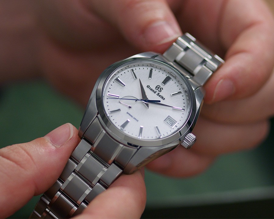 Grand Seiko Spring Drive Snowflake SBGA211 - ảnh 2