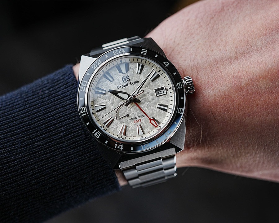 Vẻ đẹp khi đeo trên tay Grand Seiko ‘Tokyo Lion’ Spring Drive SBGA481 - ảnh 4