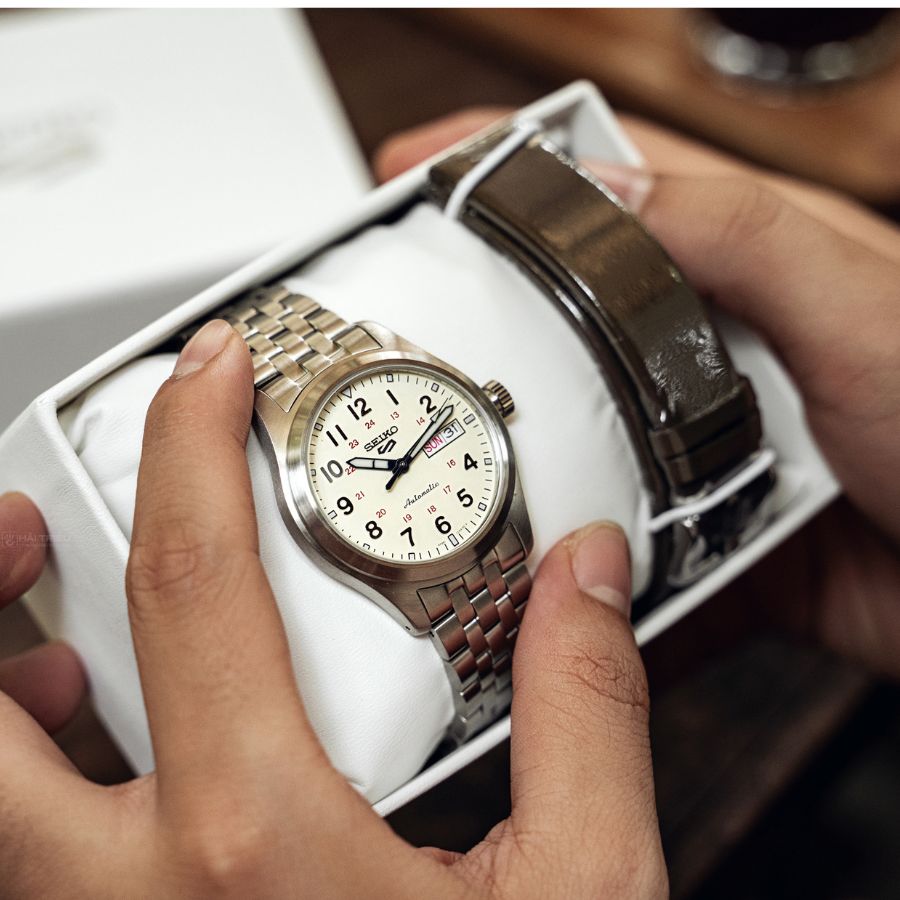 Trải nghiệm thực tế là cách phân biệt đồng hồ seiko thật giả hiệu quả nhất - ảnh 1