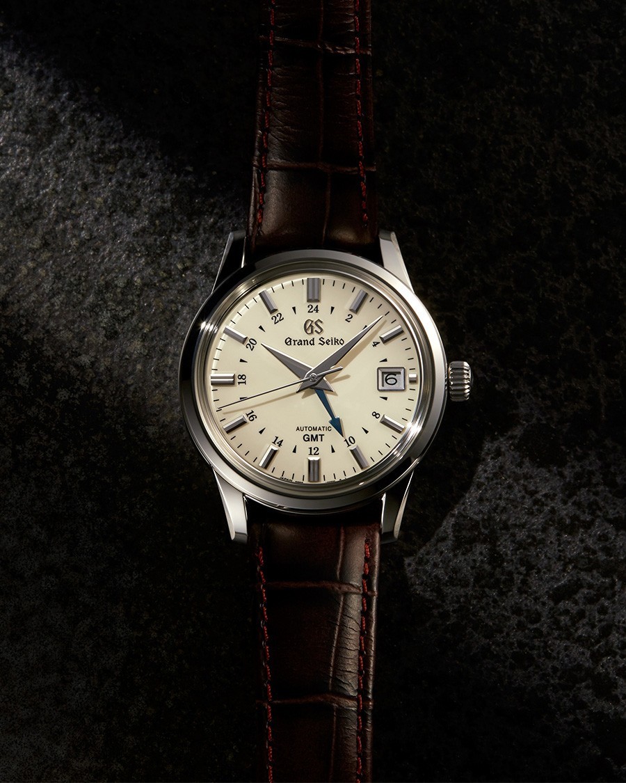 Grand Seiko GMT Elegance SBGM221 - ảnh 1
