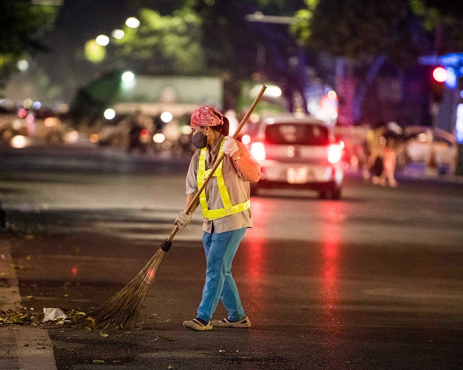 Huỳnh quang với nguyên lý khác với dạ quang, lại không ứng dụng vào ngành công nghiệp đồng hồ đeo tay - Ảnh 2
