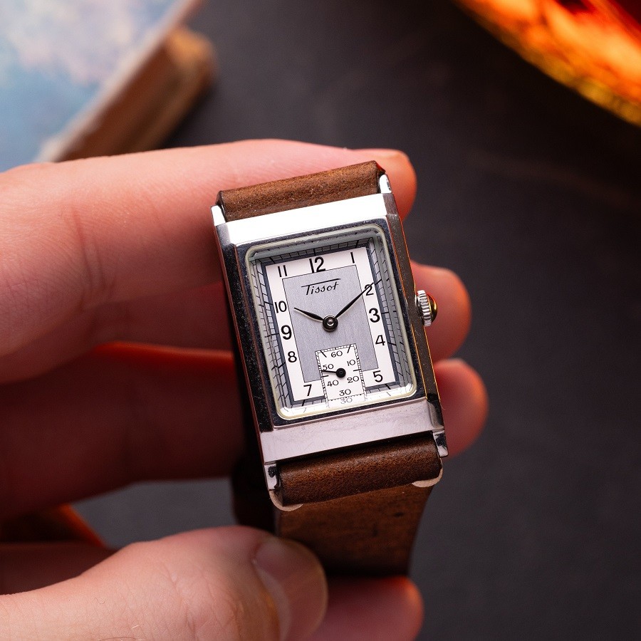 Đa phần Tissot nam mặt vuông là đồng hồ cổ - ảnh 2