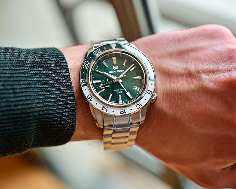 Grand Seiko GMT SBGE295 - ảnh 2