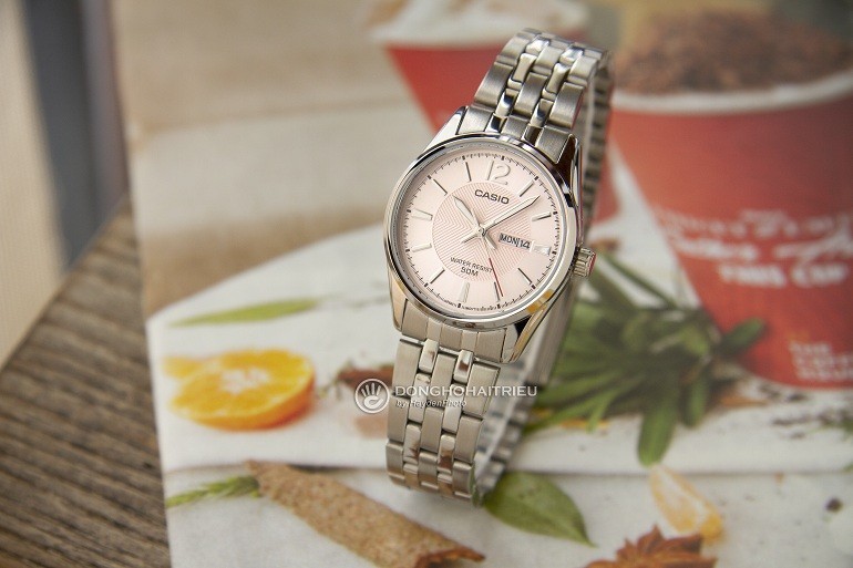Đồng hồ Casio LTP-1335D-5AVDF giá rẻ, thay pin miễn phí - Ảnh 1