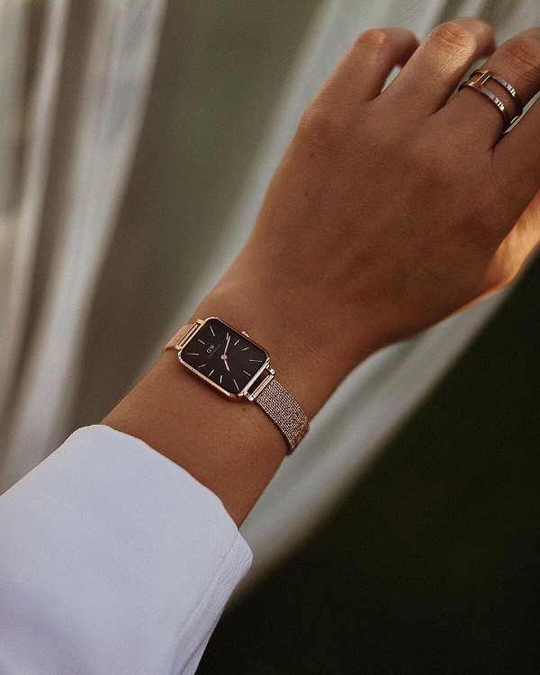 Đồng hồ Daniel Wellington Quadro DW00100432 mặt đen, siêu mỏng 6mm - ảnh 1