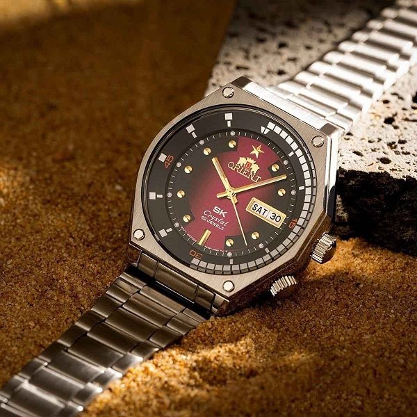 Orient RA-AA0B05R19B nằm trong bộ sưu tập SK Vietnam Special Edition lừng lẫy - Hình 1
