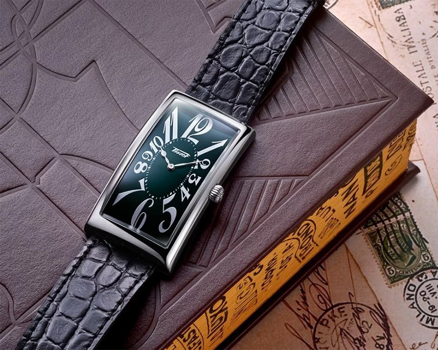 Đồng hồ Tissot nam mặt vuông Tissot T117.509.16.052.00 lấy cảm hứng thiết kế từ phiên bản Tissot Banana nguyên bản năm 1916 - Ảnh 1