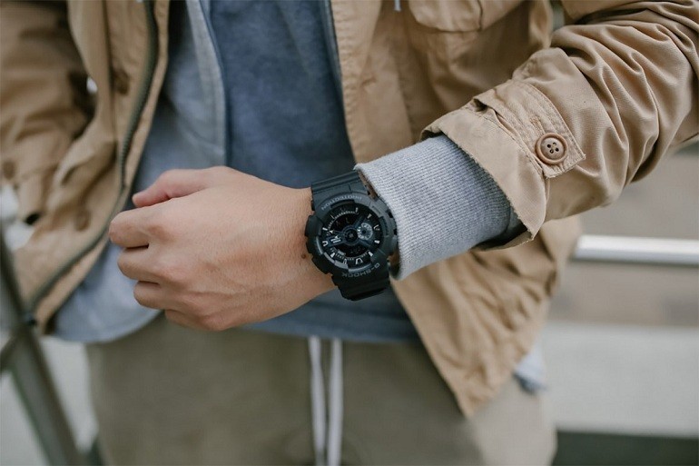 Đồng hồ G-Shock GA-110-1BDR chịu nước 20 ATM thoải mái lặn - Ảnh: 1