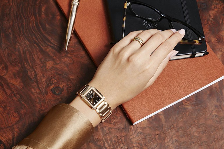 Đồng hồ Patek Philippe Geneve giá bao nhiêu? Mua ở đâu? - ảnh 2