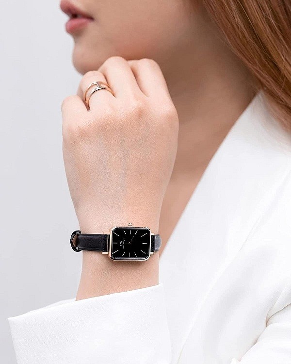 Đồng hồ Daniel Wellington DW00100435 mặt đen, mỏng 6mm - ảnh 4