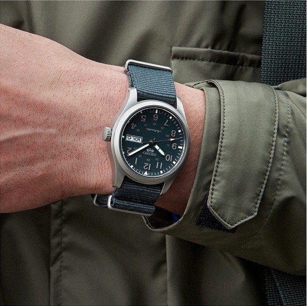 Đồng hồ Seiko 5 Sports Field SRPG31K1 chính hãng 100% - hình 4
