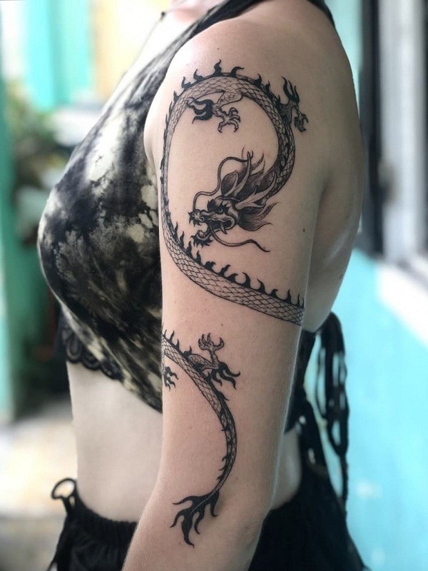 Chéc Studio - Mini tattoo by artist Ngô Bắc Hoàn thiện hình xăm đầu tiên  cho chị gái là một đốm lửa bé bé xinh xinh ở chân thôi cũng đủ thể
