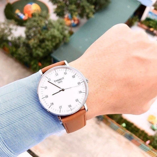 7 lý do nên sở hữu ngay đồng hồ Tissot T109.610.16.037.00 - Ảnh: 3