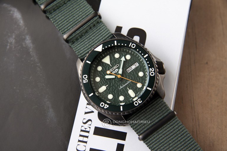 Thay mặt kính đồng hồ Seiko hết bao nhiêu - Ảnh 3