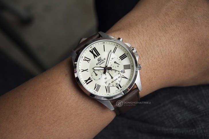 Casio EFV-500L-7AVUDF trên tay người dùng