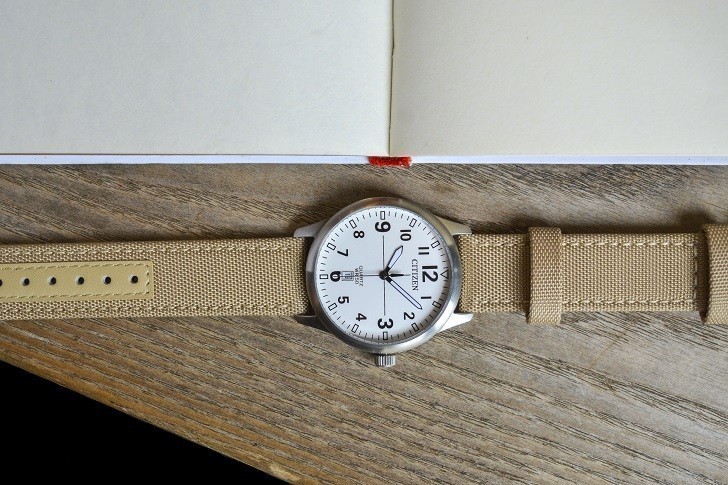 Góc khác của Citizen BI1050-05A - Ảnh: 2