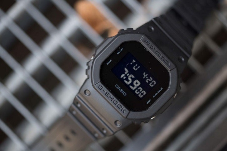 G-Shock DW-5600BB-1DR được tích hợp hơn 10 tính năng - Ảnh: 8