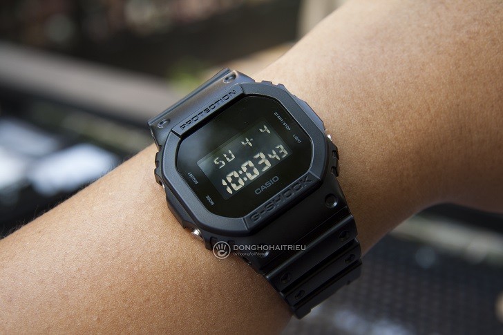 G-Shock DW-5600BB-1DR được tích hợp hơn 10 tính năng - Ảnh: 5