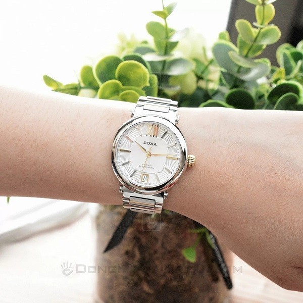 Giải mã sức hút đồng hồ Doxa D184TSV: Máy cơ, chuẩn Thụy Sỹ - Ảnh: 5
