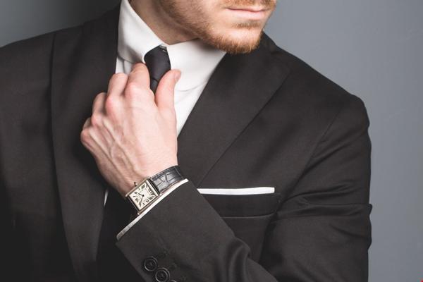 Cách Chọn Đồng Hồ Theo Dáng Người Của Bạn Nam 1