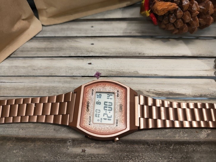 Đồng hồ Casio B640WCG-5DF giá rẻ, miễn phí thay pin - Ảnh 4