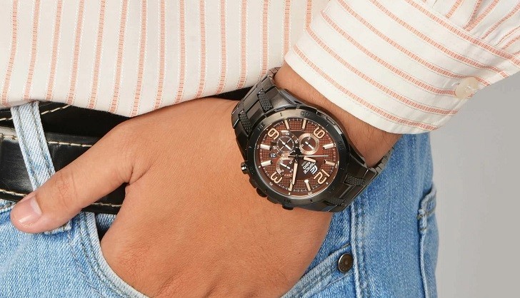 Casio EFR-538BK-5AVUDF tích hợp nhiều tính năng thể thao - Ảnh 3