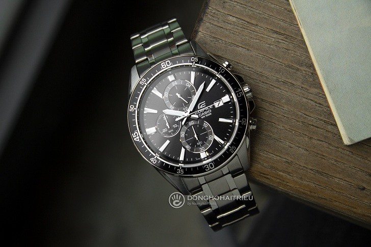 Đồng hồ thể thao Casio EFR-546D-1AVUDF tích hợp hàng loạt tính năng - Ảnh 1