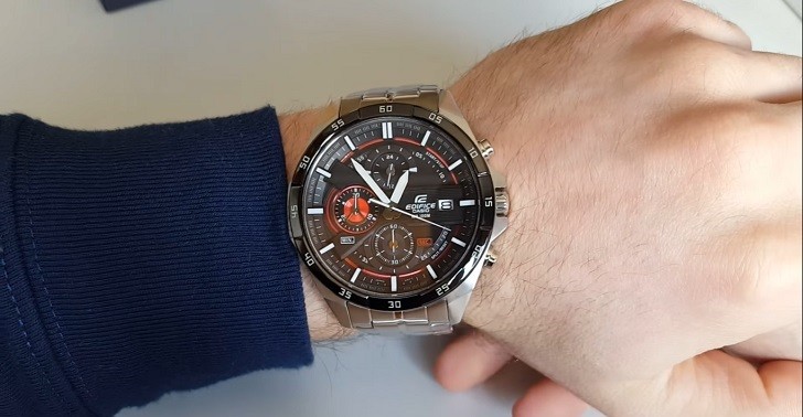 Thoải mái hoạt động thể thao cùng đồng hồ Casio EFR-556DB-1AVUDF - Ảnh 4