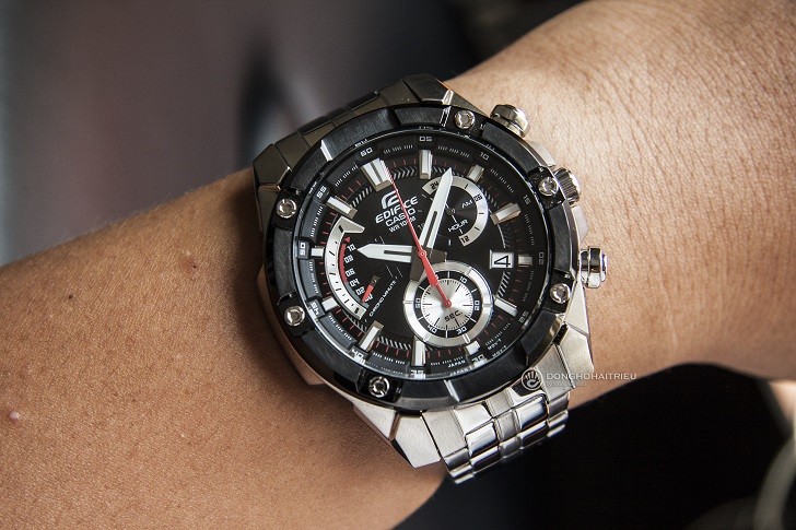 Casio EFR-559DB-1AVUDF tích hợp hàng loạt tính năng thể thao - Ảnh 2