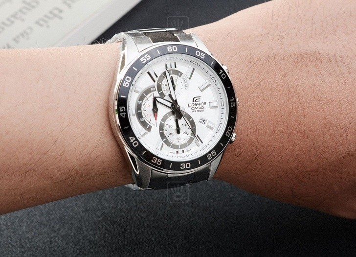 Đồng hồ nam Casio EFV-550D-7AVUDF giá rẻ thay pin miễn phí - Ảnh 1