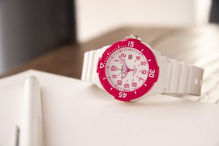 Đồng hồ Casio LRW-200H-4BVDF giá rẻ và thay pin miễn phí - Ảnh 2