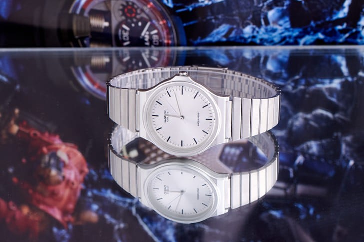 Đồng hồ Casio MQ-24D-7EDF giá rẻ, được thay pin miễn phí - Ảnh 1