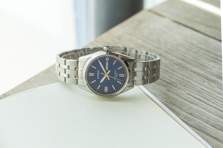 Đồng hồ Casio MTP-1335D-2A2VDF giá rẻ, thay pin miễn phí - Ảnh 1