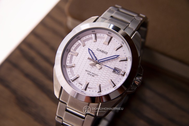 Đồng hồ Casio MTP-E400D-7AVDF: Thiết kế cứng cáp và bền bỉ - Ảnh 2