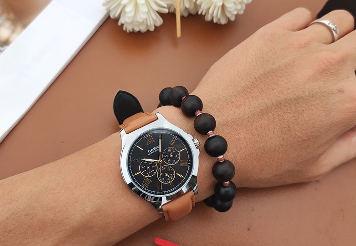 Đồng hồ Casio MTP-V300L-1A3UDF giá rẻ, thay pin miễn phí - Ảnh 1
