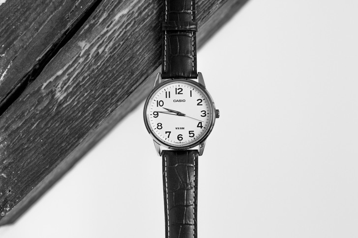 Đồng hồ Casio MTP-1303L-7BVDF giá rẻ, thay pin miễn phí - Ảnh 1