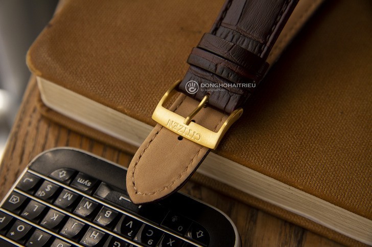 Đồng hồ Citizen AW1212-10A: Thiết kế đơn giản mà sang trọng - Ảnh 4