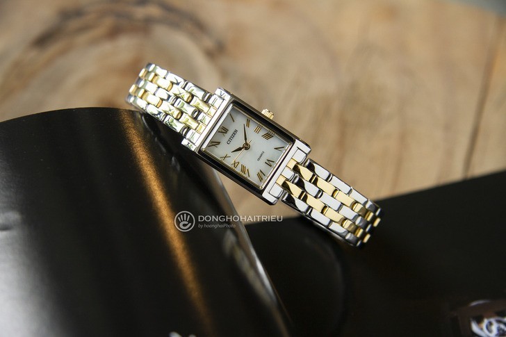 Đồng hồ Citizen EJ6124-53D thiết kế độc đáo, dây kim loại - Ảnh 1