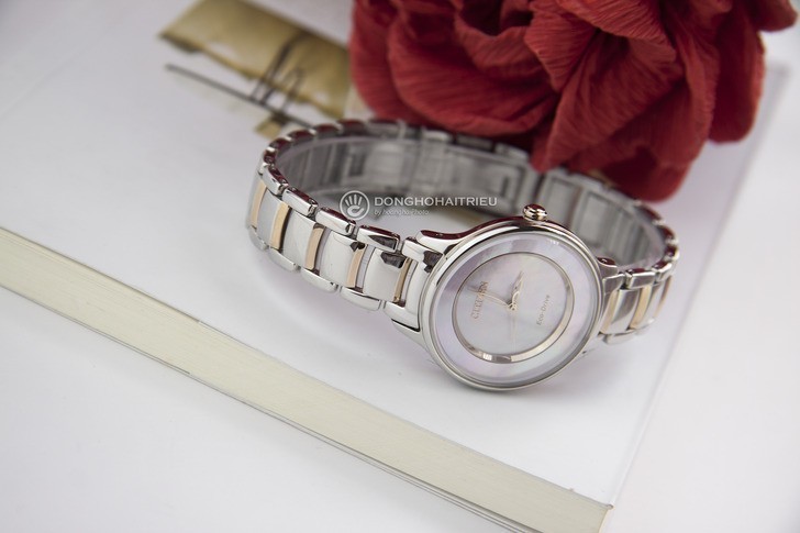 Đồng hồ Citizen EM0384-56D năng lượng ánh sáng hiện đại - Ảnh 3
