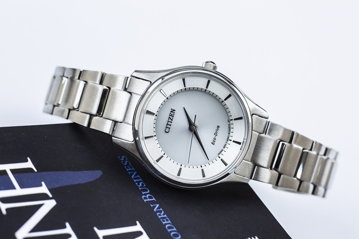 Đồng hồ Eco-Drive Citizen EM0401-59A năng lượng ánh sáng - Ảnh 1